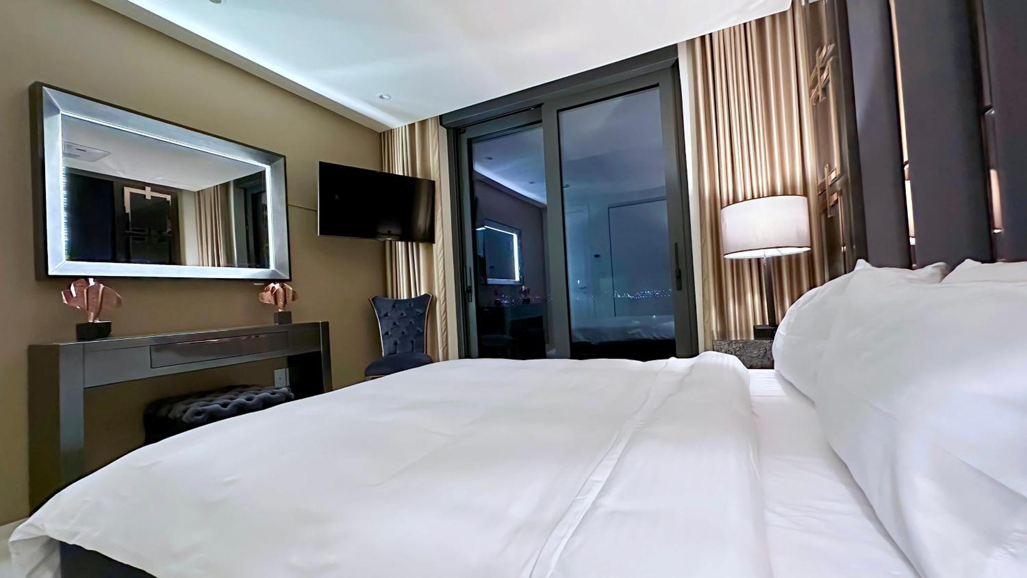 Cupecoy  Mullet Bay Suites - Your Luxury Stay Awaits מראה חיצוני תמונה